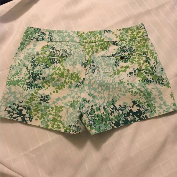 Martin & OSA Size Green & White Size 6 Short Shorts Zipper and Faux Belt Button - Picture 4 of 4